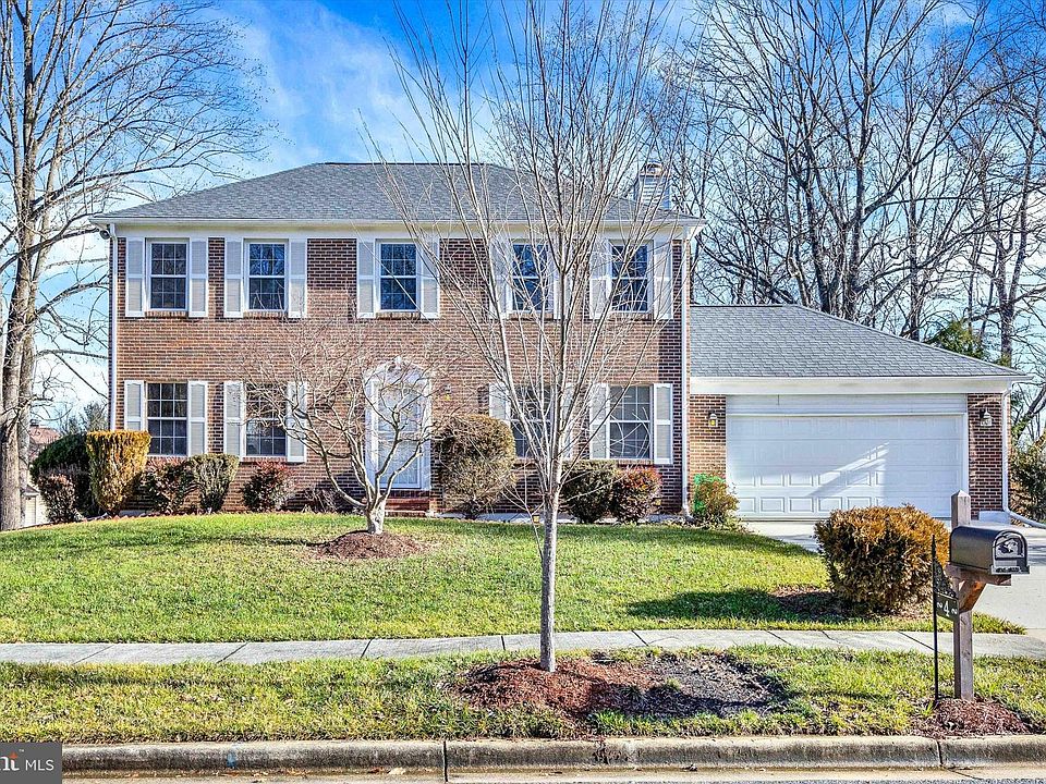 1st image of 4 Parkcrest Ct