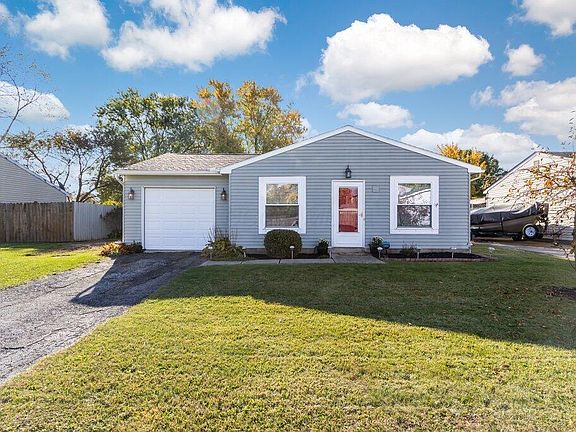 2nd image of 8461 Silverbell Ave