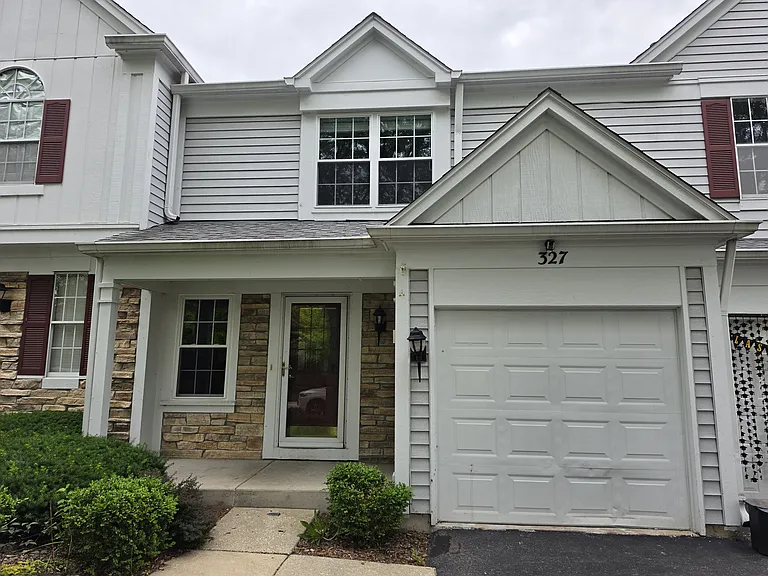 327 Shadybrook Ln #327 — Photo 1
