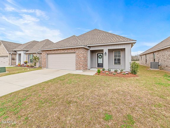 4th image of 210 Crescent View Ln