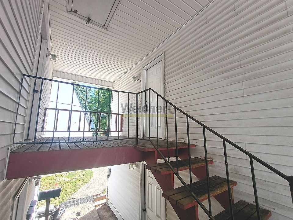 1st image of 108 N 7th St #3