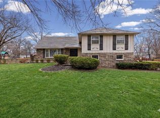 10505 Belinder Rd, Leawood, KS 66206