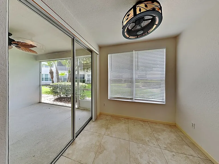 5049 Maxon Ter — Photo 7