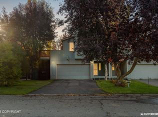 8022 Rosebud Cir, Anchorage, AK 99502