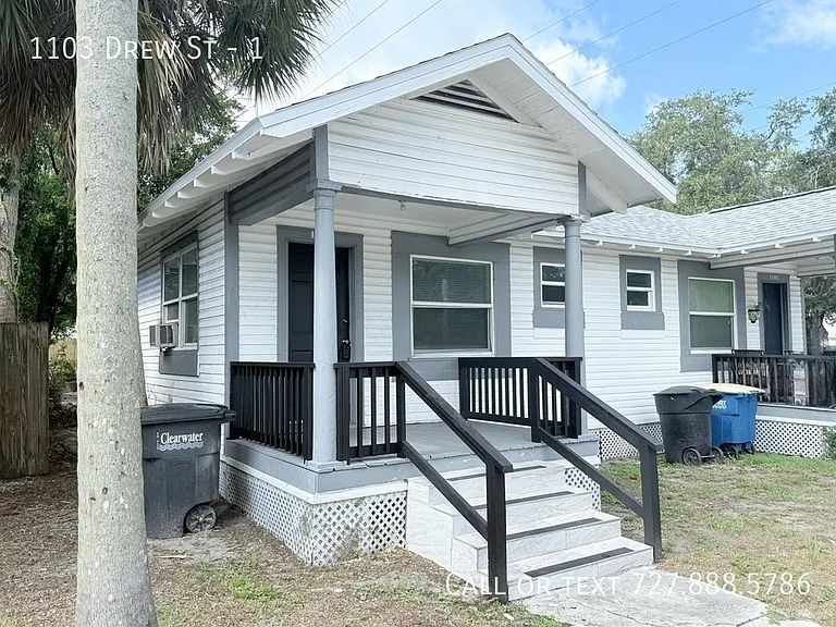1103 Drew St #1 — Photo 2