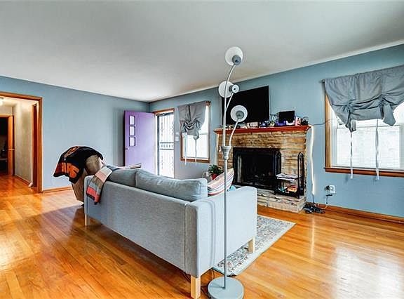 5th image of 7208 Manchester Ave
