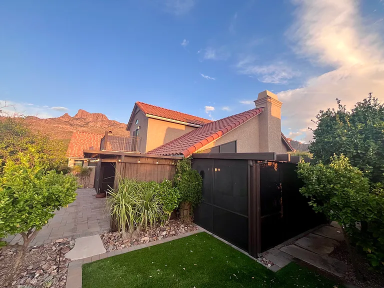 1715 E Deer Shadow Ln — Photo 4