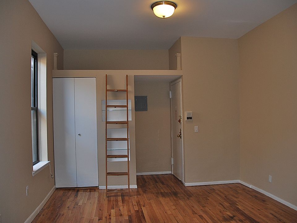 1st image of 180 W 82nd St APT 4
