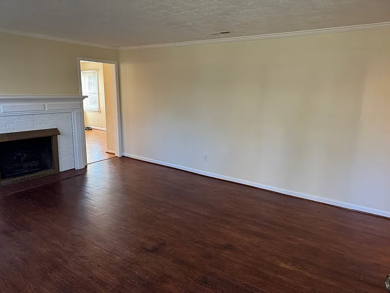 5527 Wayne Rd — Photo 17