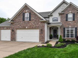 136 Stone Oaks Dr, Arnold, MO 63010