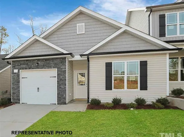 221 Sandpiper St, Smithfield, NC 27577