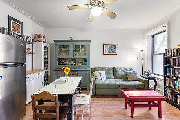 Sold by Nest Seekers International | media 1