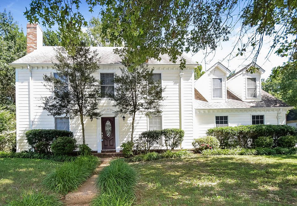 1st image of 120 Shelley Renee Ln