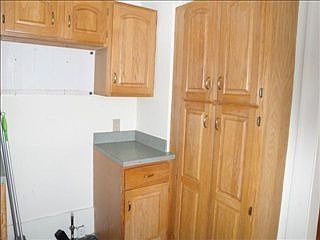 4th image of 1026 Cedar St