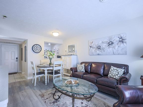 2nd image of 4715 Cobblestone Dr. #4A