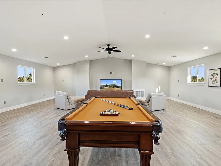 414 Gregg Dr — Photo 26