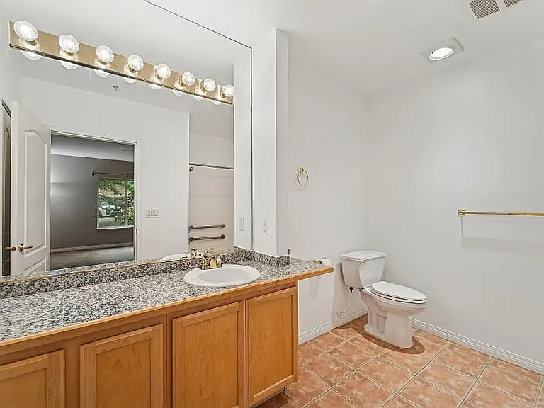 12439 NE Totem Lake Way #114 — Photo 19