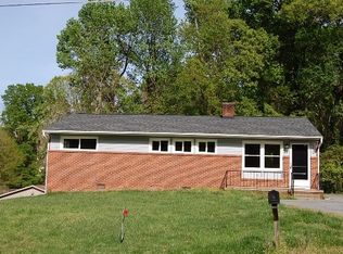 1430 Futrelle Dr, High Point, NC 27262