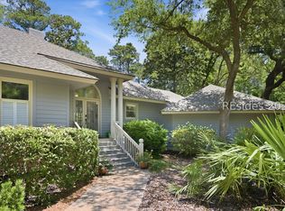 28 Forest Dr, Hilton Head Island, SC 29928