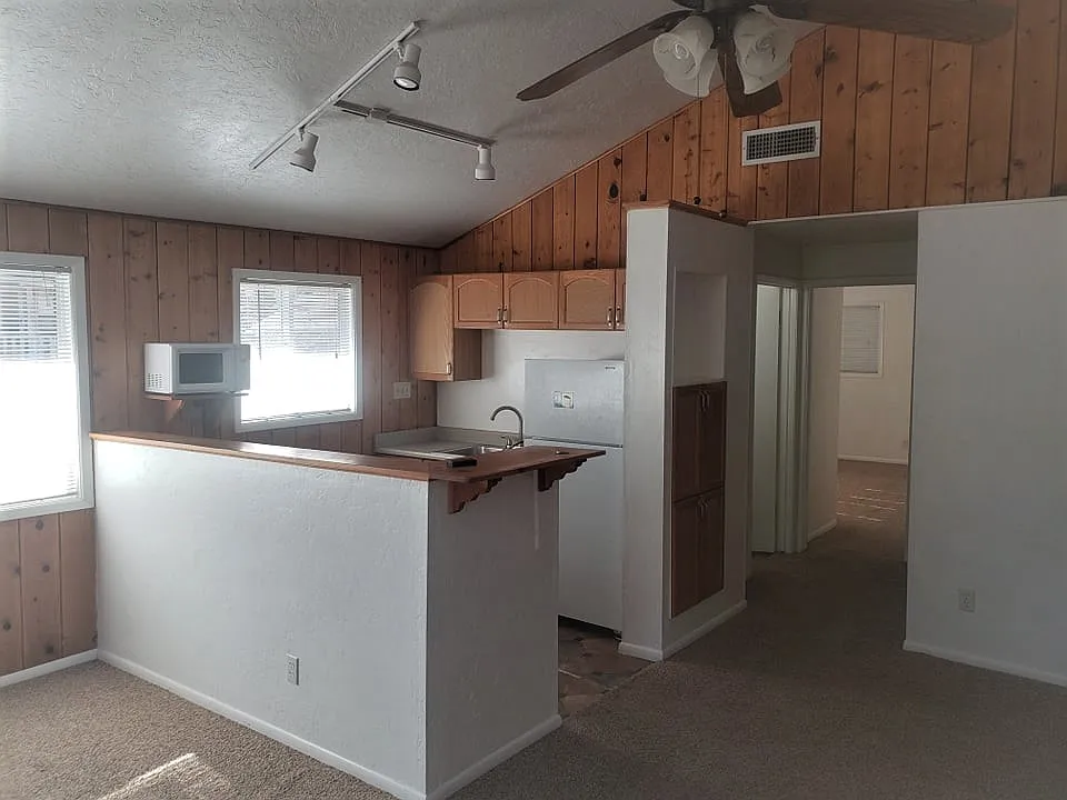 Building Photo - 4553 Canyon Loop