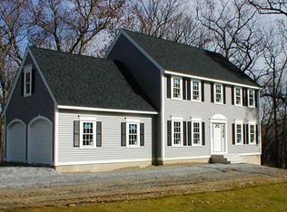 89 Town Hill Rd, New Hartford, CT 06057