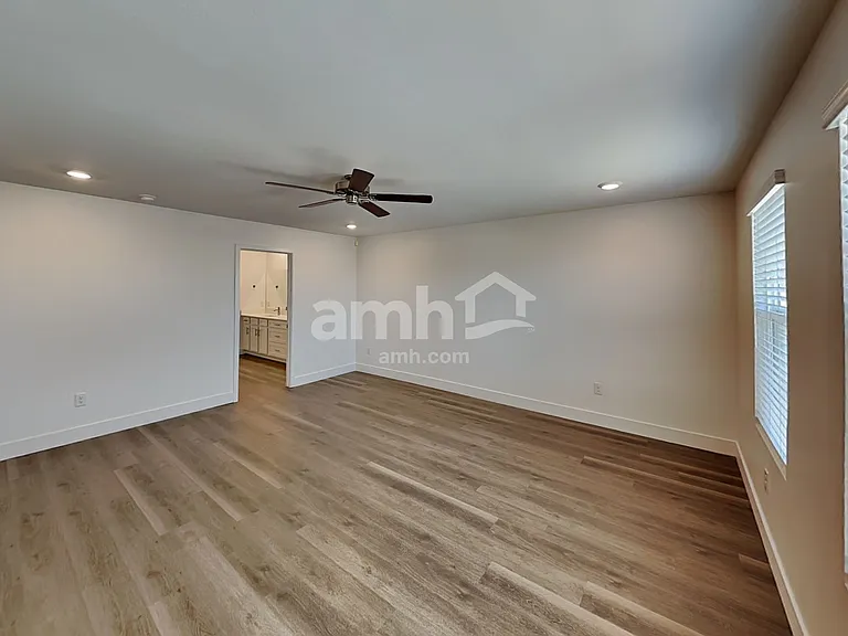 9588 E Harkes Dr — Photo 10