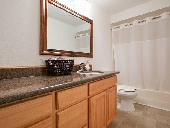 4th image of 14475 NE 40th St APT E101