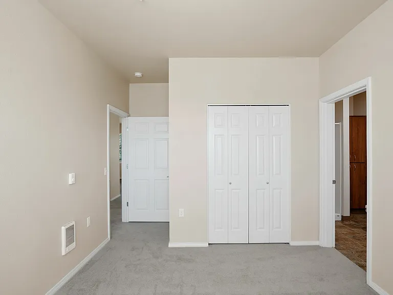Springbrook Ridge Apartments — Photo 21