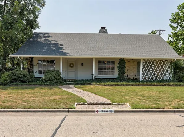 1744 Westbrooke Ter, Norman, OK 73072