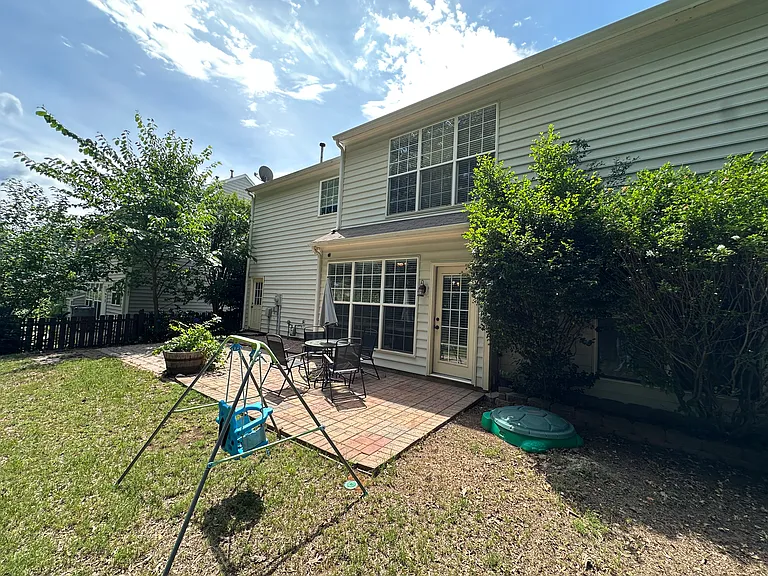 3936 Manor House Dr — Photo 27