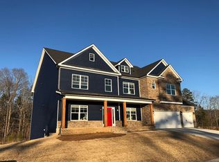 8330 Trout Lily Dr, Ooltewah, TN 37363