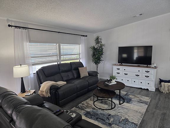 5th image of 3005 SW 106th St