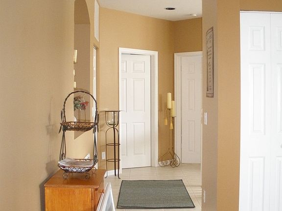 SPLIT BEDROOM PLAN