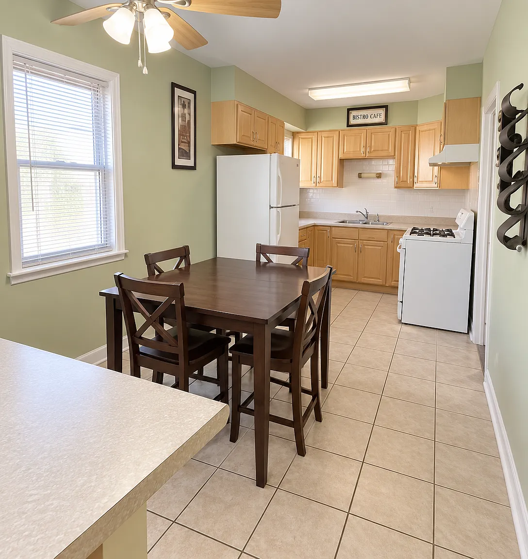 2 bed, 1200 sqft, $1,800 — Photo 2