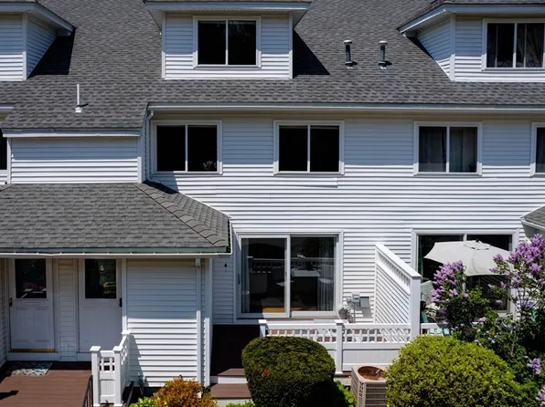 360 Littleton Rd Unit G6, Chelmsford, MA 01824