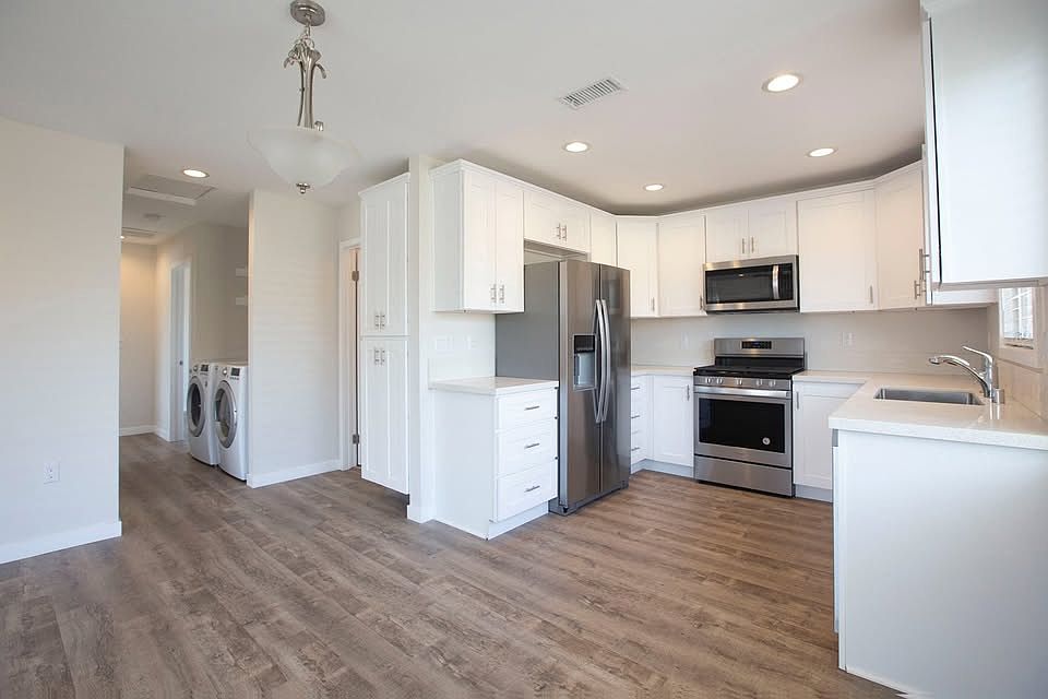 1st image of 2220 Langmuir St