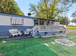 458 Clover Dr, York, PA 17406