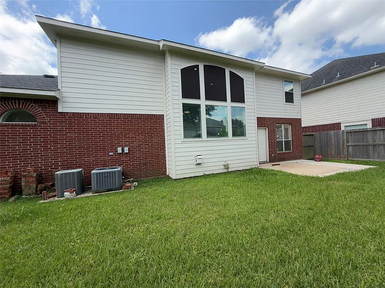 4110 Royal Plantation Ln — Photo 30