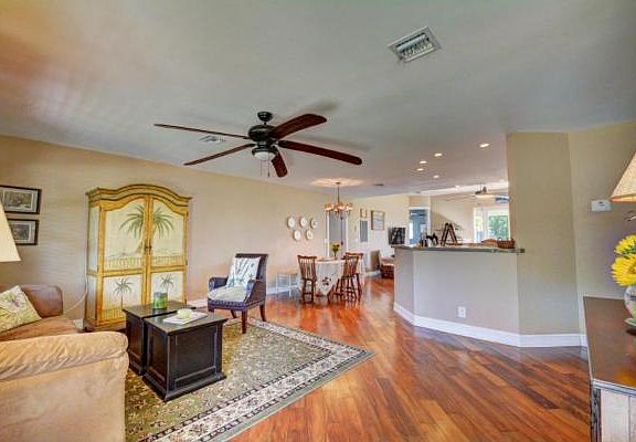 Home For Sale In Boca Square