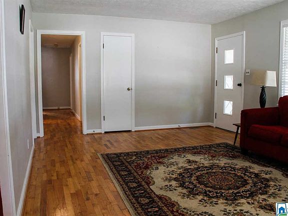 5th image of 1100 Mountain St NE