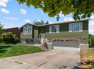 877 N Star Crest Dr, Salt Lake City, UT 84116