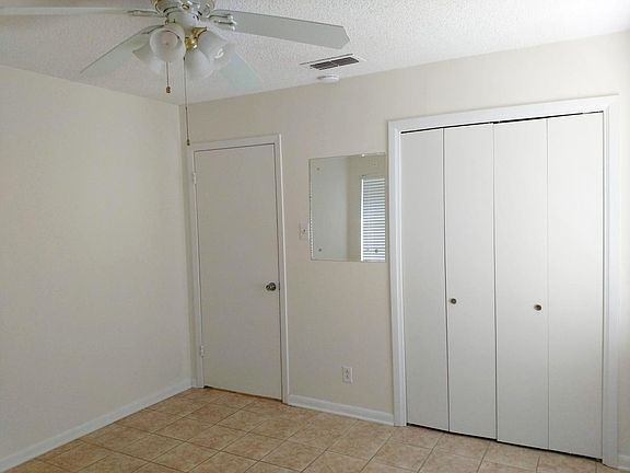 5th image of 1401 Searcy Dr