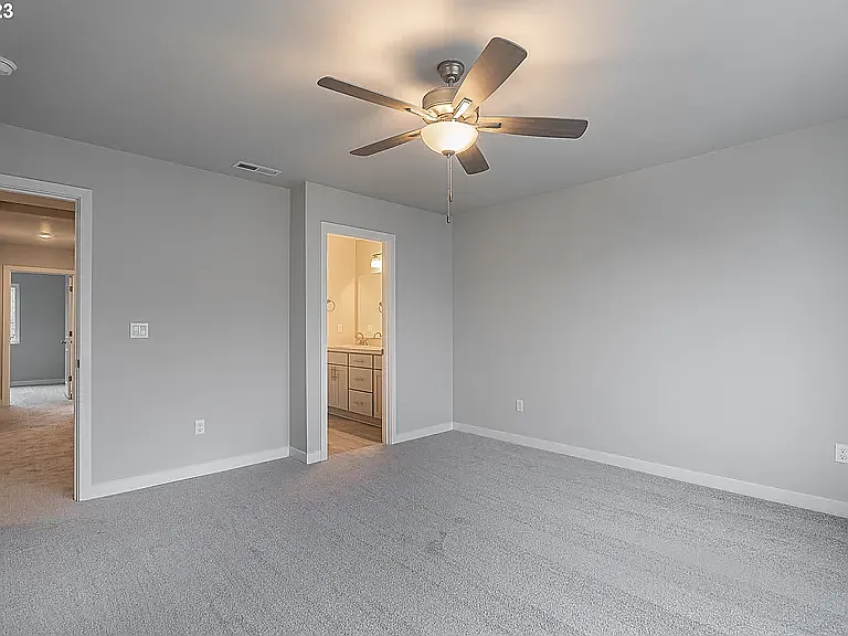 1436 N Steiwer Ln — Photo 16
