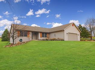 12588 N Gate Rd, Roscoe, IL 61073