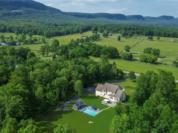 39 Shaft Road, Gardiner, NY 12525