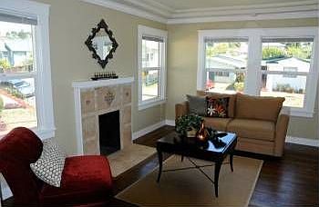 2nd image of 2151 Vicksburg Ave