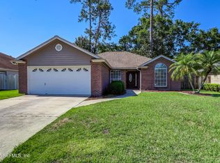 1940 Harbor Island Dr, Fleming Island, FL 32003