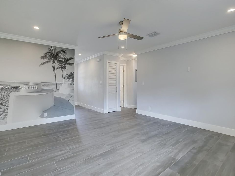 1st image of 2611 NW 9th Ave #2