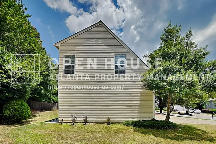 2250 Winthrope Way Dr — Photo 18