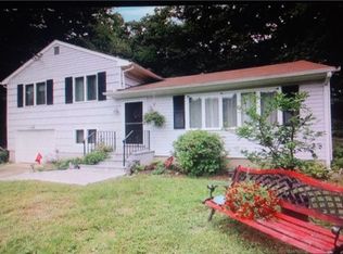 19 Eastwood Rd, Norwalk, CT 06851